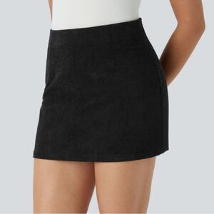NWT Size S Halara High Waisted Invisible Zipper 2-in-1 Mini Corduroy skirt